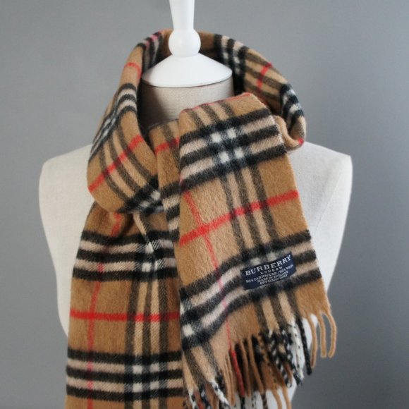 Burberry Cashmere & Wool Classic Scarf - Picture 3 of 12